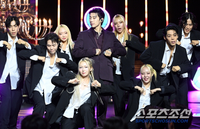 [제4회 BSA] '폭싹'의 독주일까, 반전일까..'<b>청룡</b>'이라 가능한 '힙'하고...