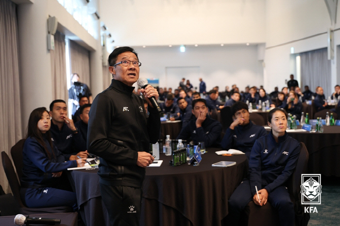 KFA, '<b>AFC 엘리트</b> 국제<b>심판 세미나</b>' 국내 유치…亞 VAR <b>심판</b> 등 총 99명 참...