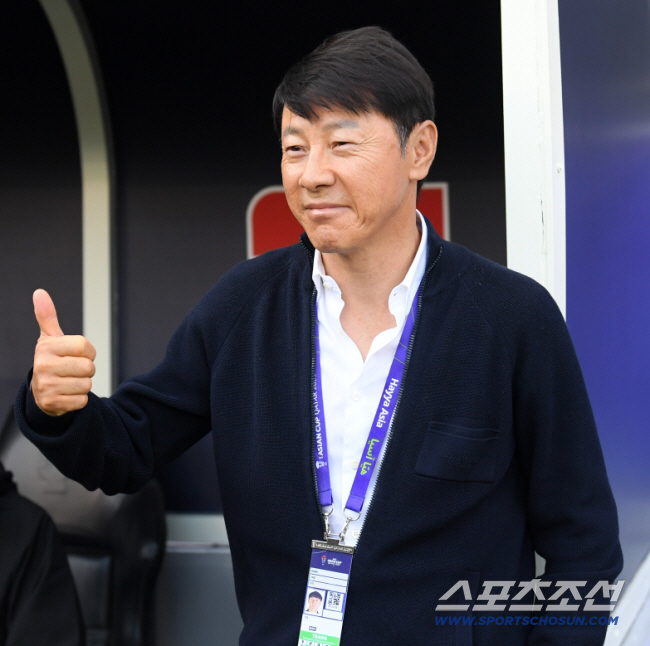 [오피셜]<b>김판곤 감독 사퇴</b> 결국 합의, 김광국 대표 동반 퇴진…울산 '자...