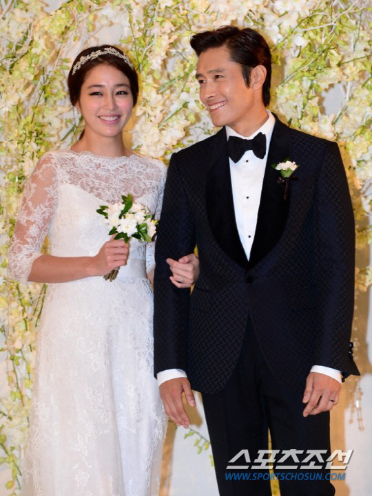 <b>이병헌</b><b>이민정</b>, '스토커 수준' 파파라치 붙었었다.."집앞에서 잠복, 차...