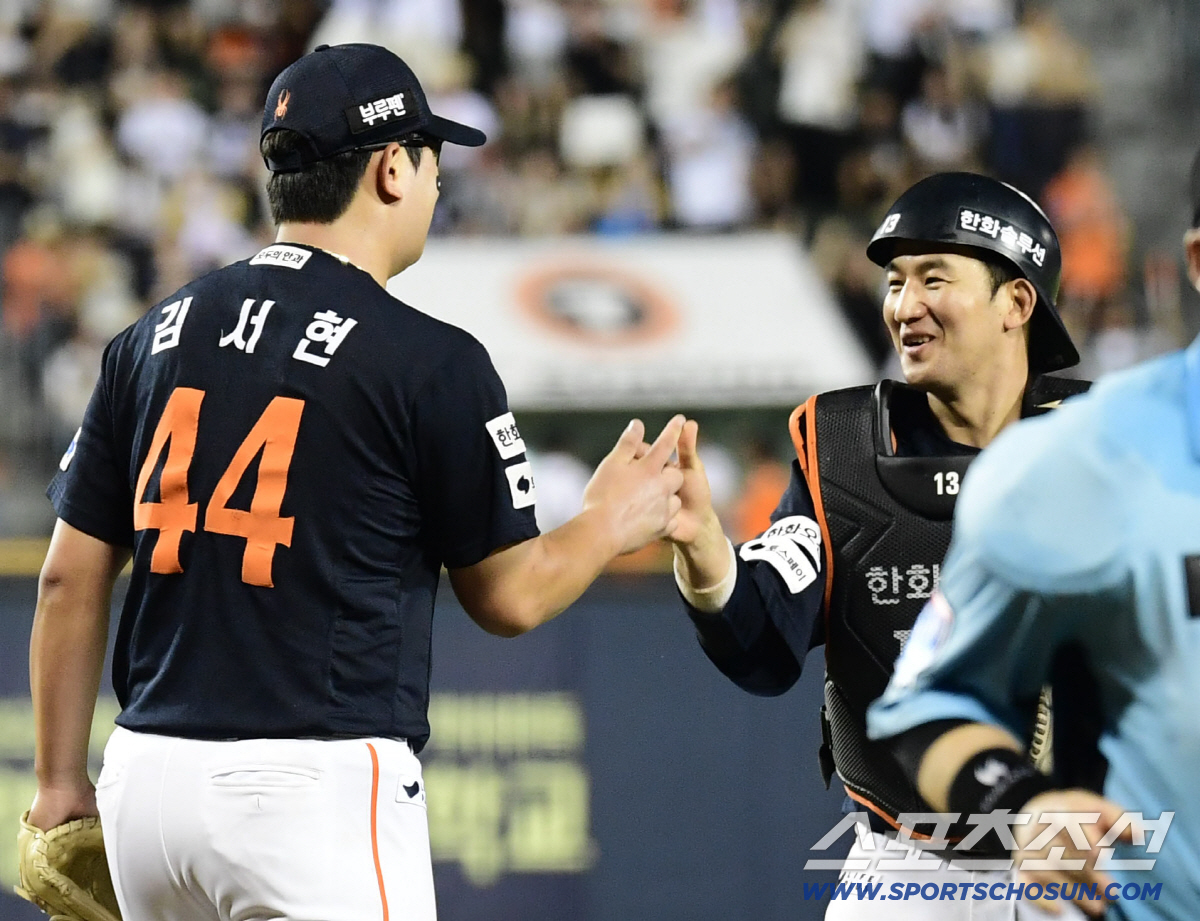 '3경기 6실점' 무적이었던 <b>김서현</b>, 성장통 당연하지만 → 왜 하필 지금인...