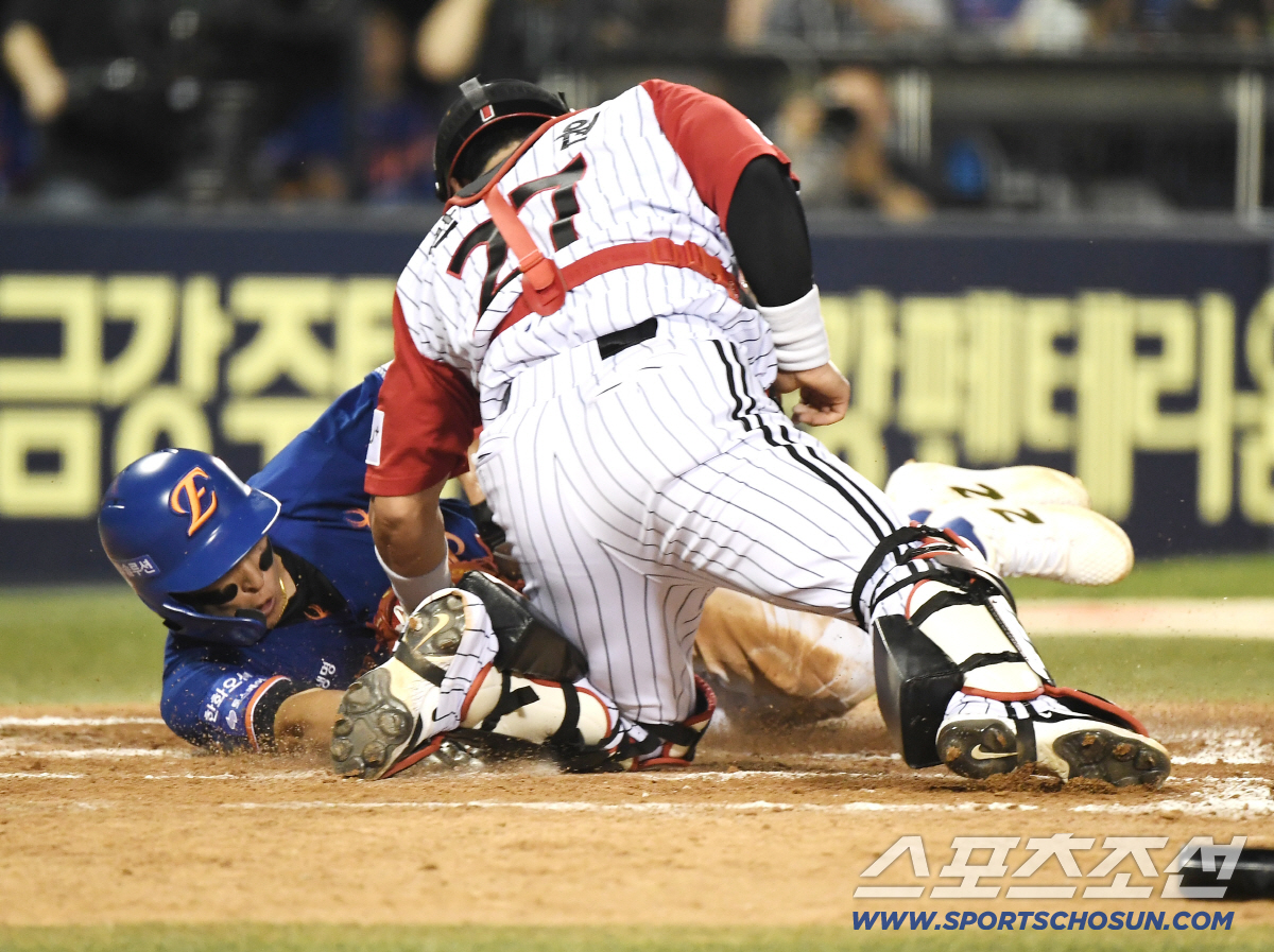 '2:0→2:2→5:2→5:4' 간신히 3연패 끊고 1위에 2G차 접근한 <b>한화</b>. 명장의...