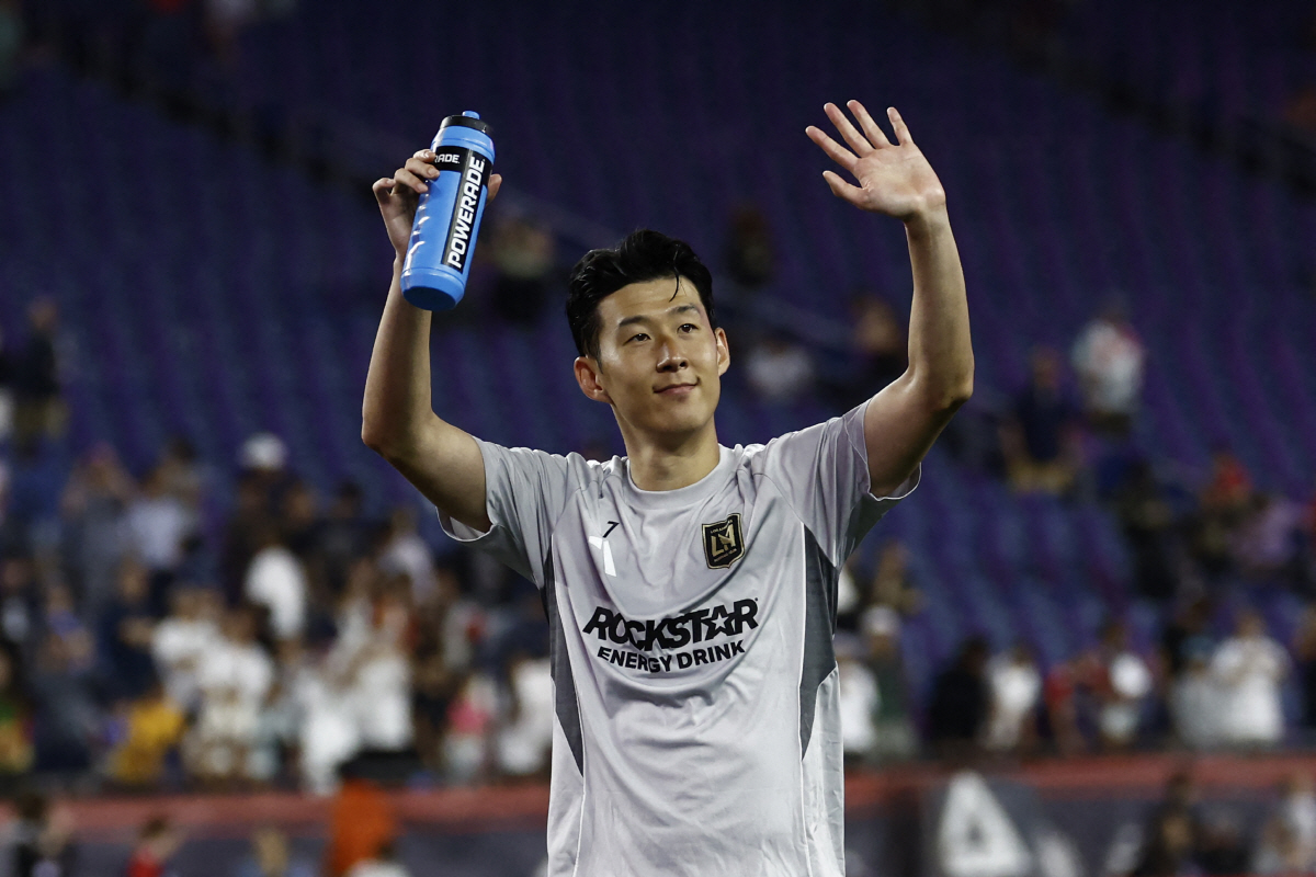 '<b>겸손</b>한 슈퍼스타','미국축구 발전시킬 것' <b>손흥민</b> 향한 美언론의 극찬...