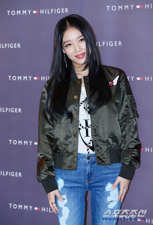 <b>원더걸스 유빈</b> “큰언니 유방암 뇌전이…국민청원 함께해달라” 눈물 호...