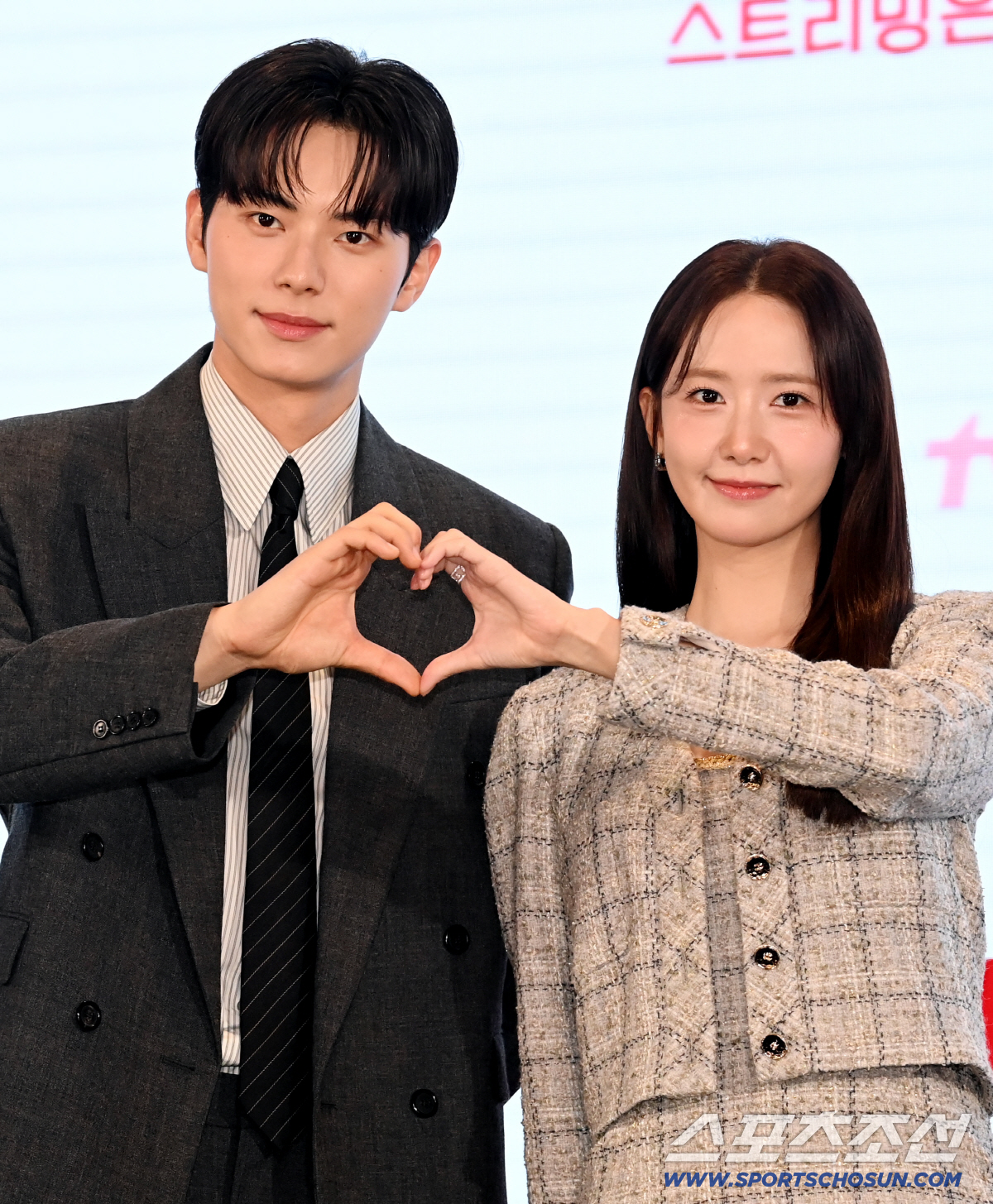 '<b>류다인</b>' <b>이채민</b>, 공개<b>열애</b> 영향無..'폭군의 셰프' 임윤아와 궐 밖 데...
