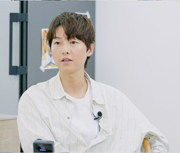 '케이티' <b>송중기</b>, 확 변했다 "20대 초반 <b>동안</b> 칭찬 너무 좋아"