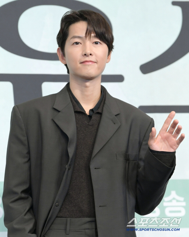 <b>송중기</b>, 난치병 '아밀로이드증' 진단..."인생 어차피 내기 같은 것" ('마...