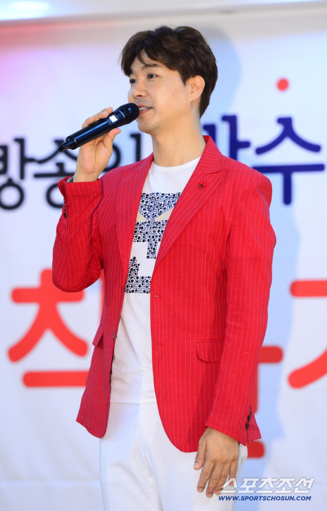 '재이 아빠' <b>박수홍</b>, "아이 혼자 키우겠다" 이혼 위기 만삭 아내와 남편...