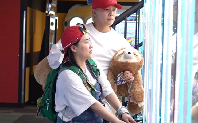 <b>이홍기</b>·<b>조현아</b>, 일본 동반 여행 떠났다..같은 취미 즐기며 '역대급 투어...