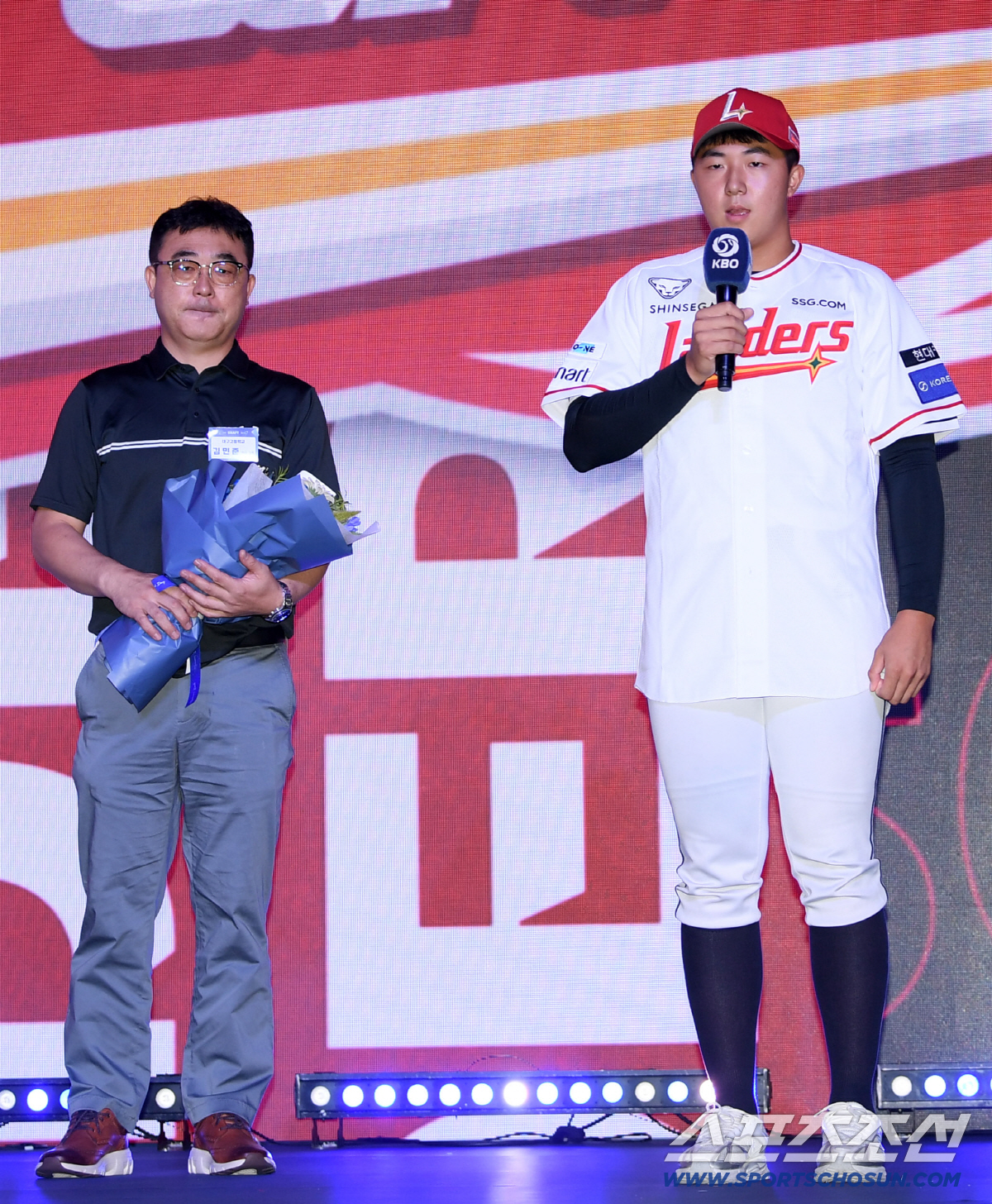 [공식발표]'152km 파이어볼러 2억7천에 도장 찍었다' 신인 10명과 전원 계...