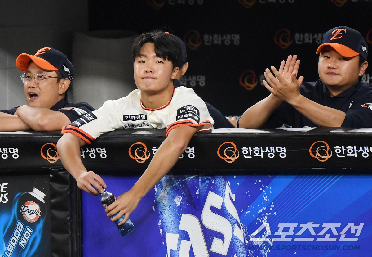 [포토] 선발 임무 완수한 <b>정우주</b>, 3이닝 <b>무실점 호투</b>