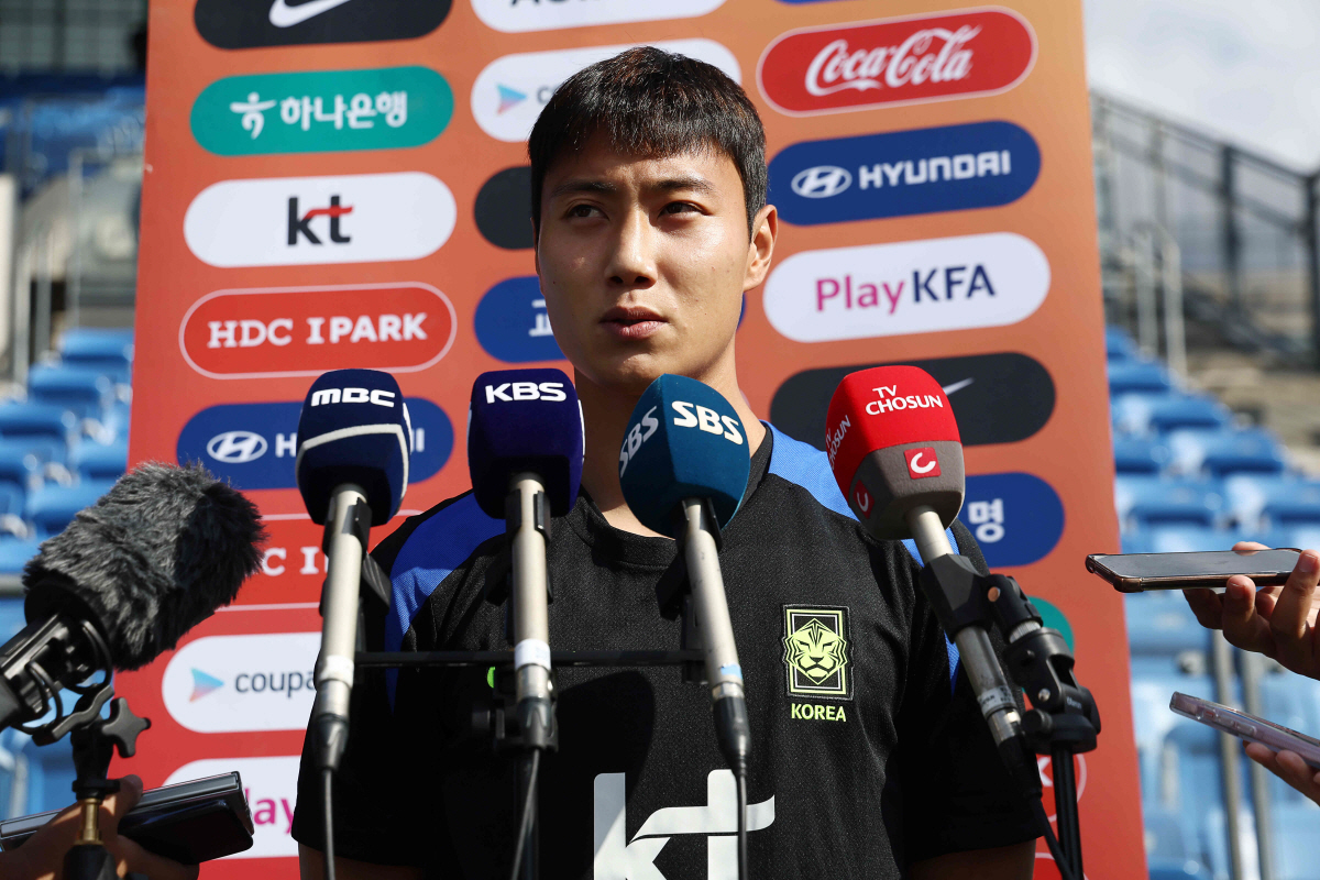 3년 만에 다시 마주하는 브라질...홍명보호의 각오, <b>백승호</b> "지기 싫어하...