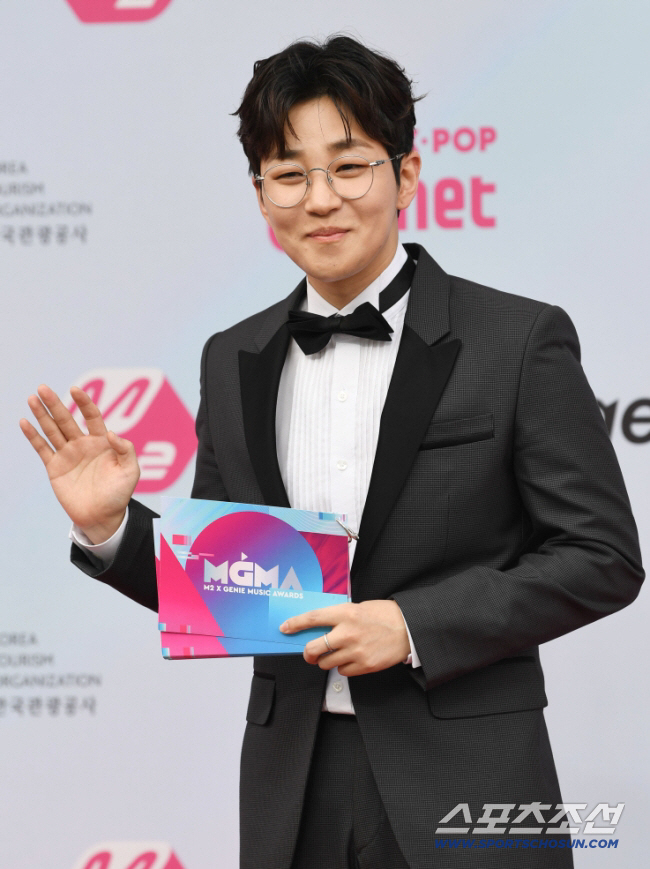 <b>딘딘</b> "연예인 <b>축의금</b> 1000만 원? 누가 하냐"…실제 <b>축의금 액수 공개</b>