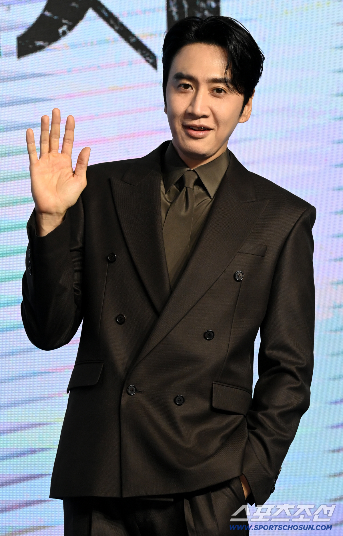 <b>이광수</b>, 폼 올랐다…'<b>조각도시</b>'로 쓸 빌런史