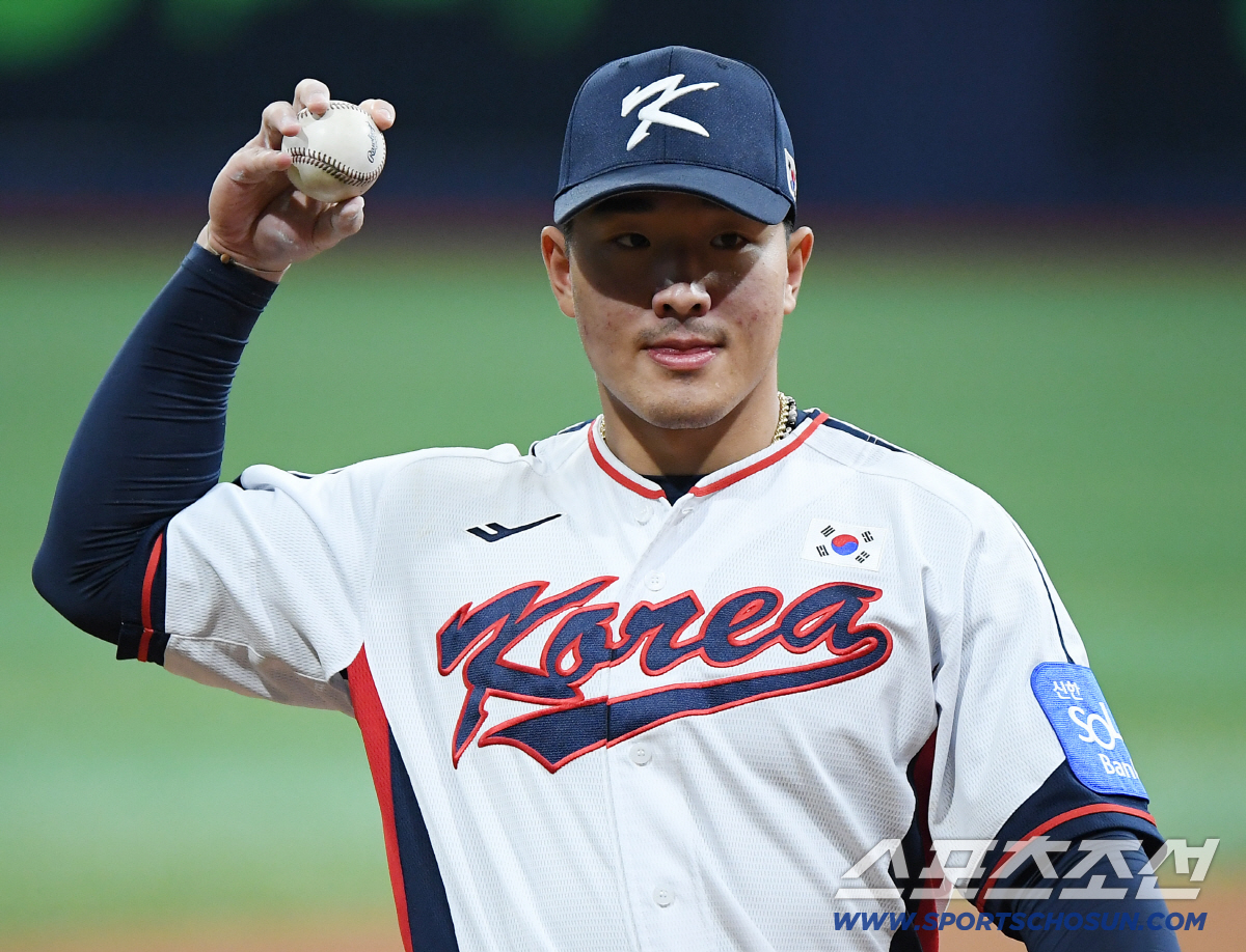 홈런치는 출루왕이 2번. 역사상 가장 강한 2번의 탄생일까. <b>류지현호</b> 첫...