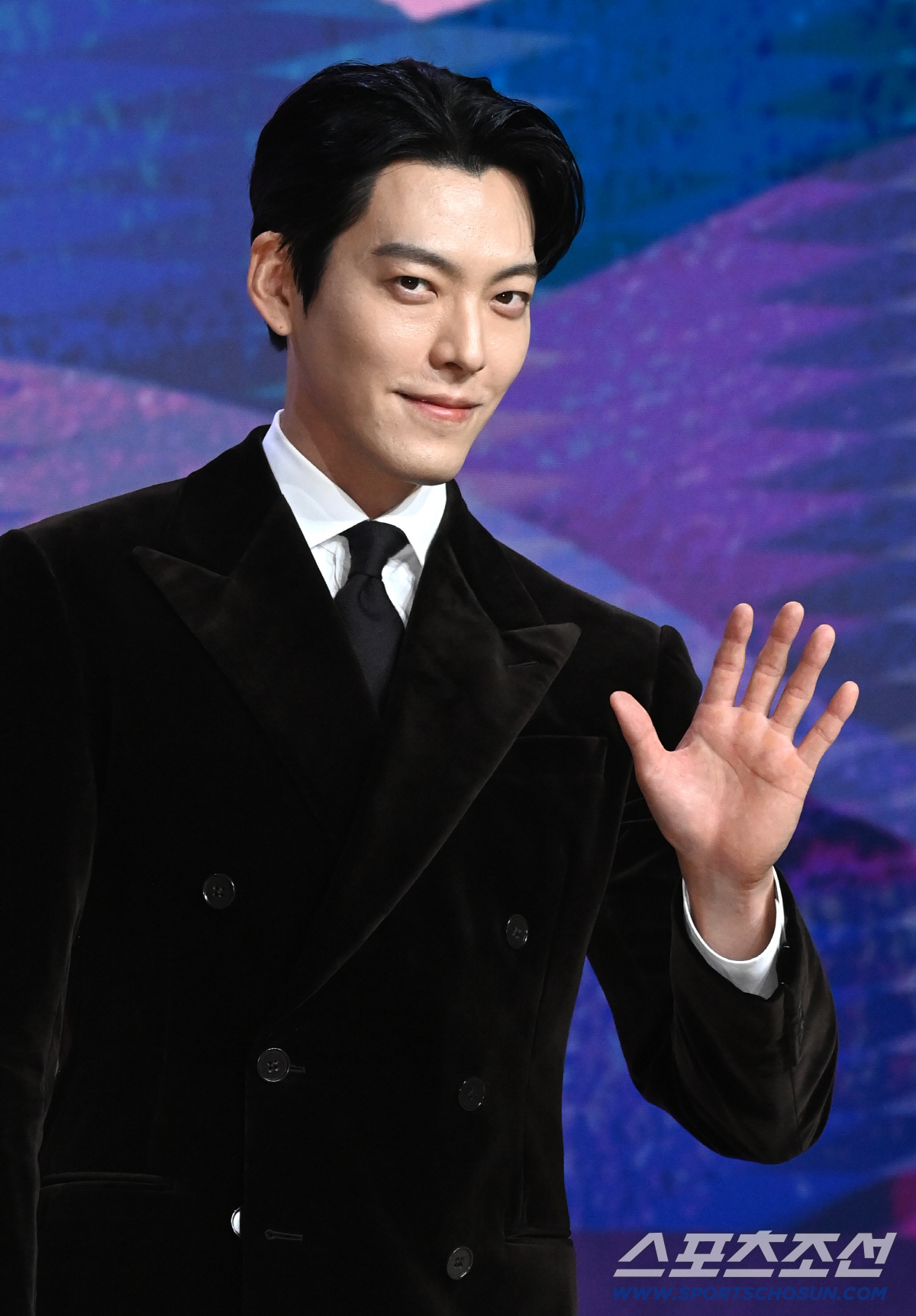 <b>김우빈</b>, <b>인간미</b>도 터지고 예능감도 터졌다..'콩콩팡팡' 웃음 치트키 등...