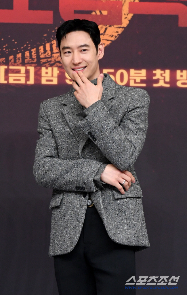 드디어 11.6% 돌파..'<b>모범택시3</b>' 이제훈, '<b>중고차 빌런</b>' <b>윤시윤</b> 격파[SC리...