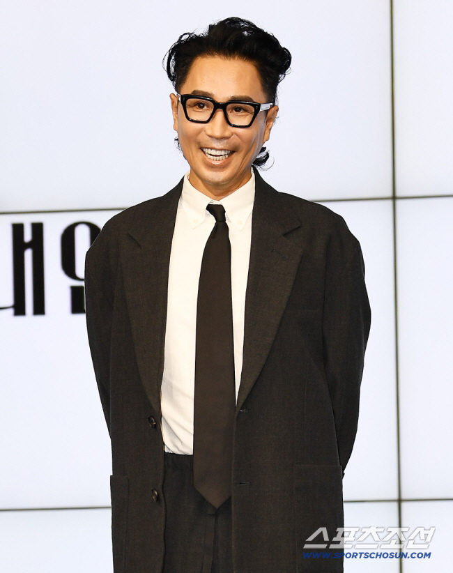 <b>정재형</b>, 박나래 '<b>주사 이모</b>' 친분설에 즉각 <b>해명</b> "일면식도 없어" [공식...