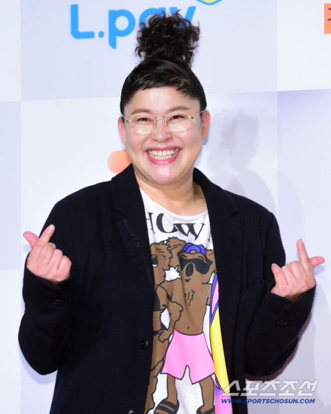 '170cm' 이영자, 몸무게 최초 고백.."85kg 유지, 적게 나갈땐 60kg대"