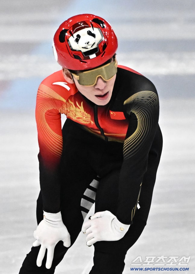 "한국으로 돌아가라"더니...'노골드' 中의 태세 전환, 500m 나선 린샤오쥔에게 "우리의 슈퍼스타" 엄지척
