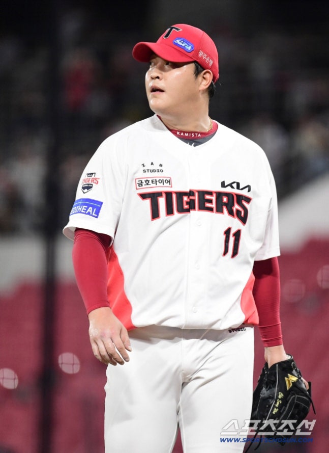 올해는 달라질까 했는데, 9회 무너진 15억 FA...KIA, KT와 난타전 끝 10대10 무승부 [광주 현장]