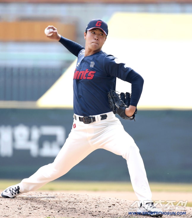 롯데 윤성빈, 사실상 군면제 확인 → 윤성빈은 군대 가려고 했다