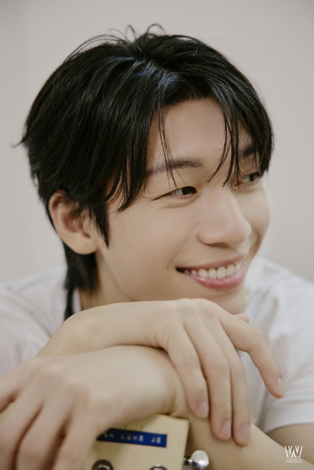 魏化儁在《魔女之吻》展現鋒利紳士魅力　朴敏英合作浪漫互動受矚目