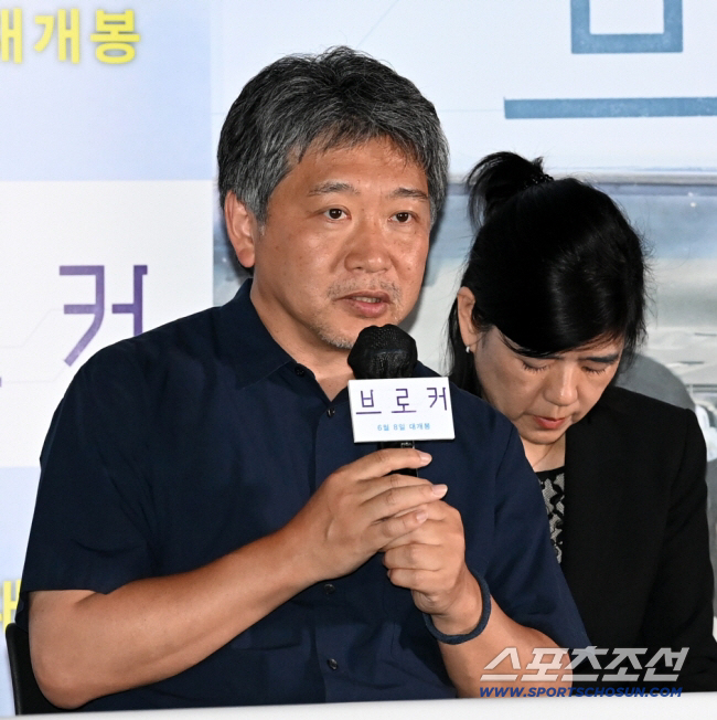 [공식] 고레에다 히로카즈 감독, 6월 4일 내한 확정..'상자 속의 양' 쿠...