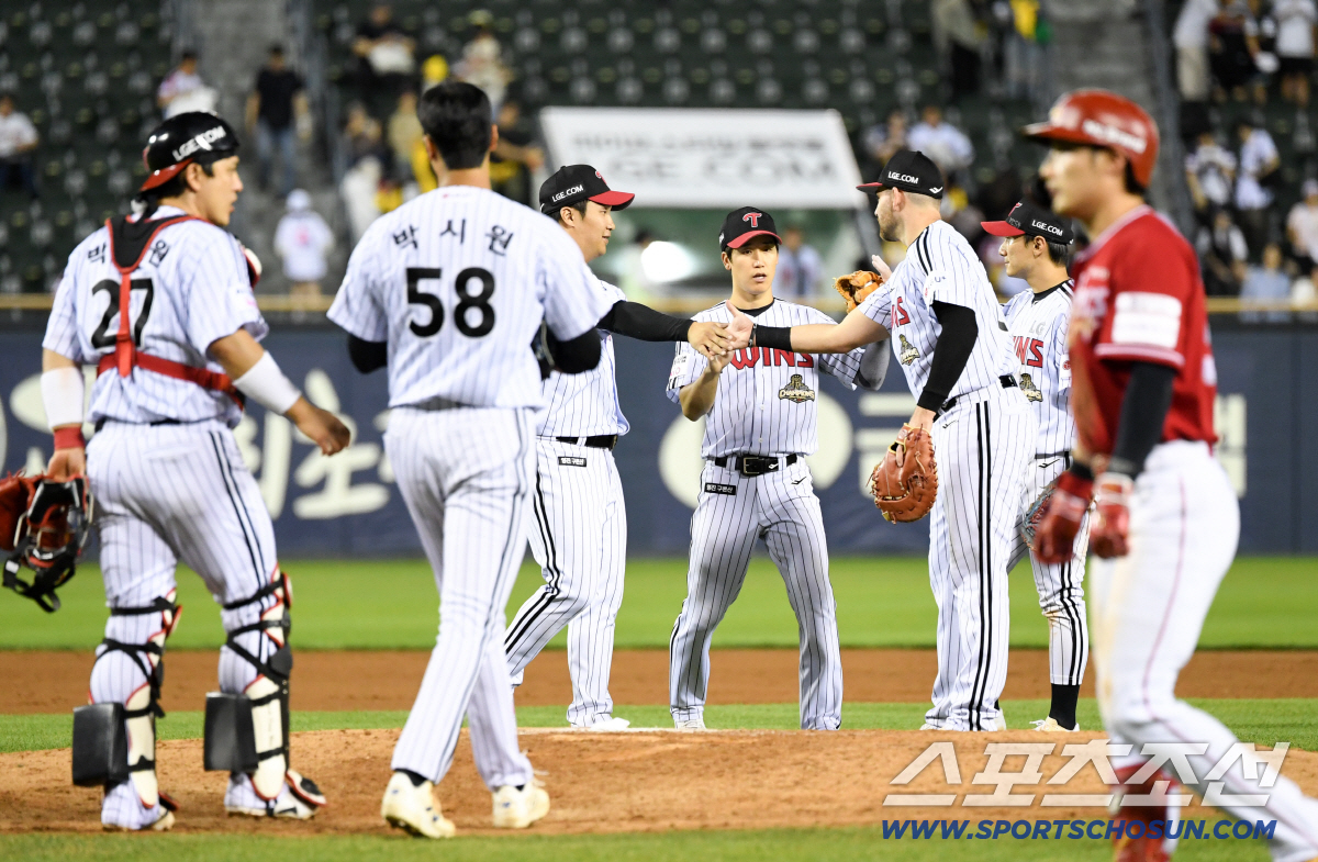 [포토] <b>LG</b>, 짜릿한 <b>역전승</b>