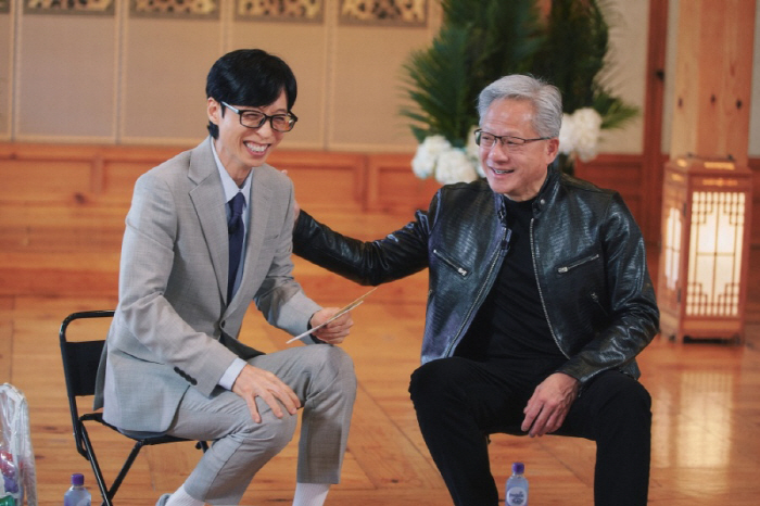 <b>젠슨황</b>, 이재용·정의선·최태원 회동 비하인드 공개 "가장 친한 사람은...