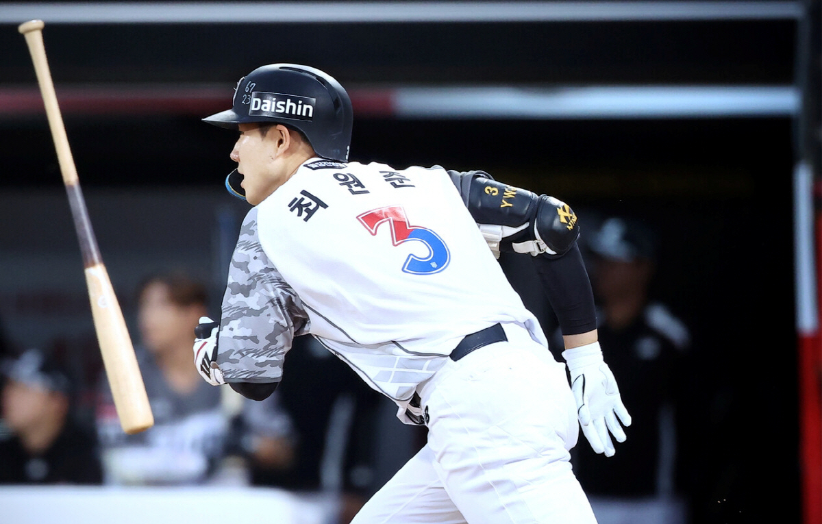 LG 기다려라! <b>최원준</b>+권동진 4안타 4타점 합작 → <b>KT</b>, 삼성에 1점차 진땀...