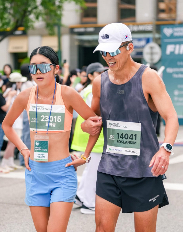 지누션 션, 딸 하음과 마인드 마라톤 동반 완주… 10km 여자 전체 2위 달성