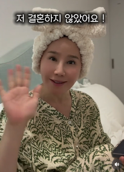 <b>박혜경</b>, CCTV 찍힌 불륜설에 인내심 한계 “가짜 뉴스..명예훼손 신고”