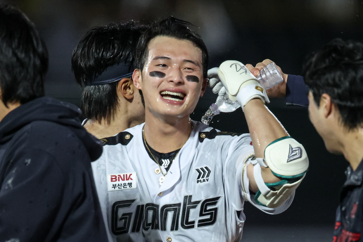 윤동희 9회말 끝내기!!! 롯데, 파죽의 6연승 미쳤다 → 3-2 NC 제압 [부산 현장]