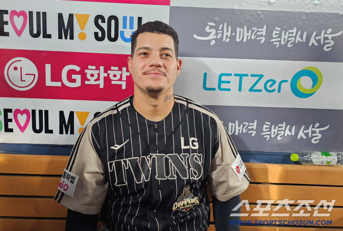 문동주 넘었다! '161.7㎞' LG 리오스, 277일만의 '신기록' 경신…韓역사상 최고 구속 이름 새겼다 [잠실현장]