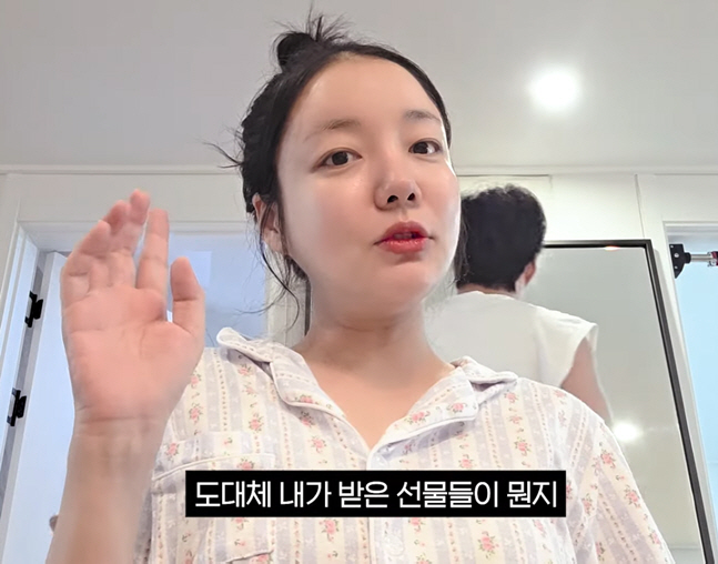 '<b>김기리</b>' <b>문지인</b>, 임신 8개월에 명품 육아용품 쏟아졌다.."나도 알 정...
