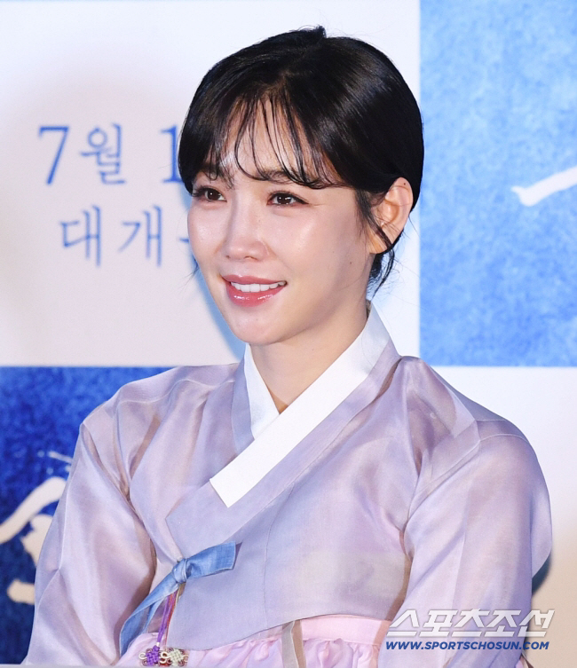 띠동갑 목사와 결혼한 여배우 "내가 먼저 고백하고 프러포즈, 17년째 ...