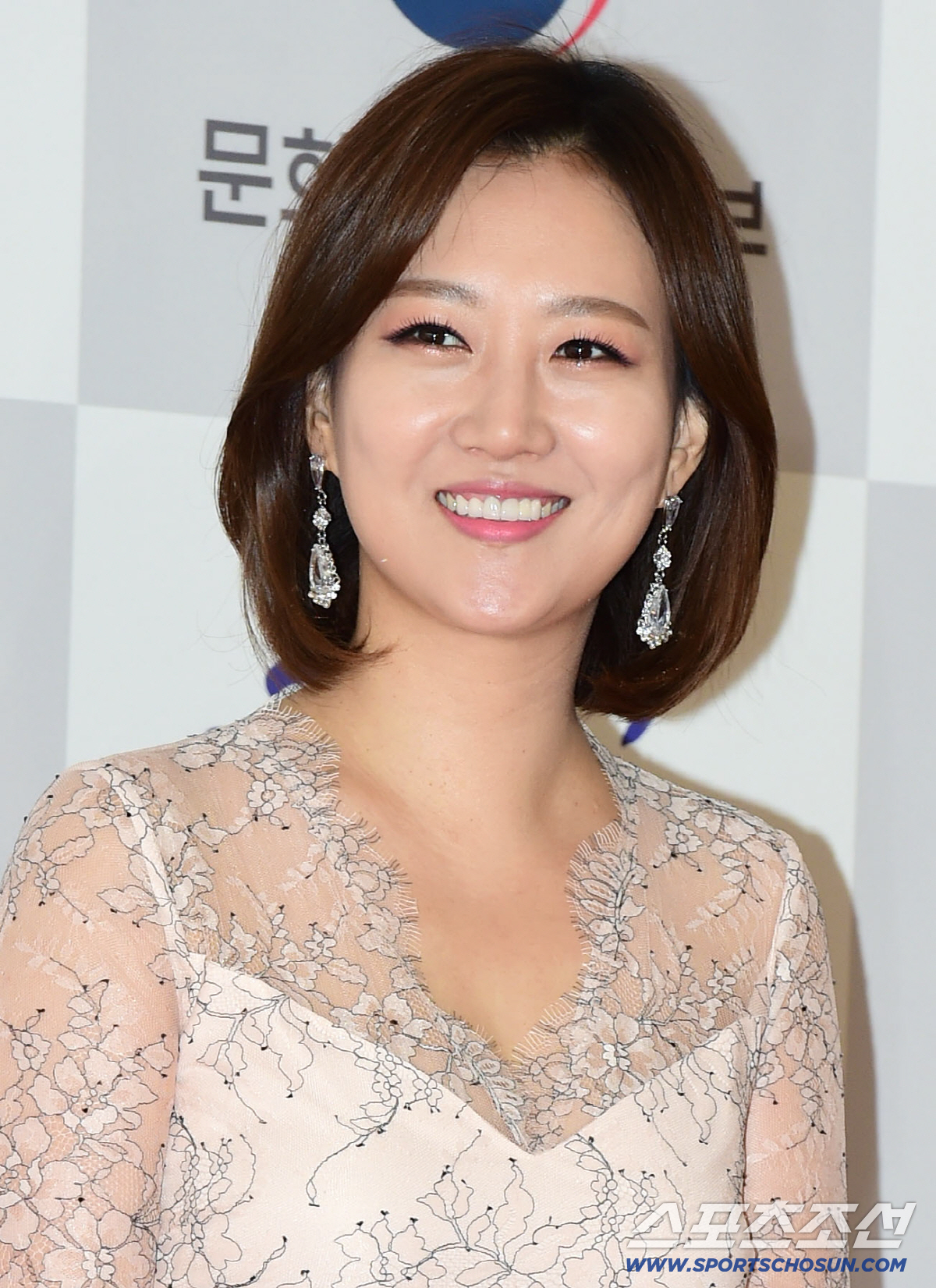 <b>장윤정</b>, 친모 절연 이유 "도경완과 결혼 결사 반대, 남동생도 母 손절" ...
