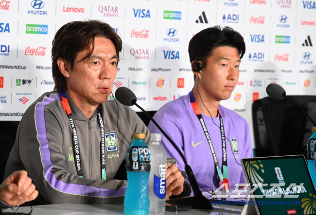 "한국 가장 쉬운 조서 탈락" 대놓고 亞 동네북 전락→"아시아 월드컵 티켓 8.5장 과분"…기이했던 줄줄이 '사퇴 행렬'