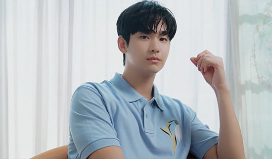 김수현, 오늘(14일) 필리핀 화보 촬영…1년 4개월 만에 첫 공식 행보