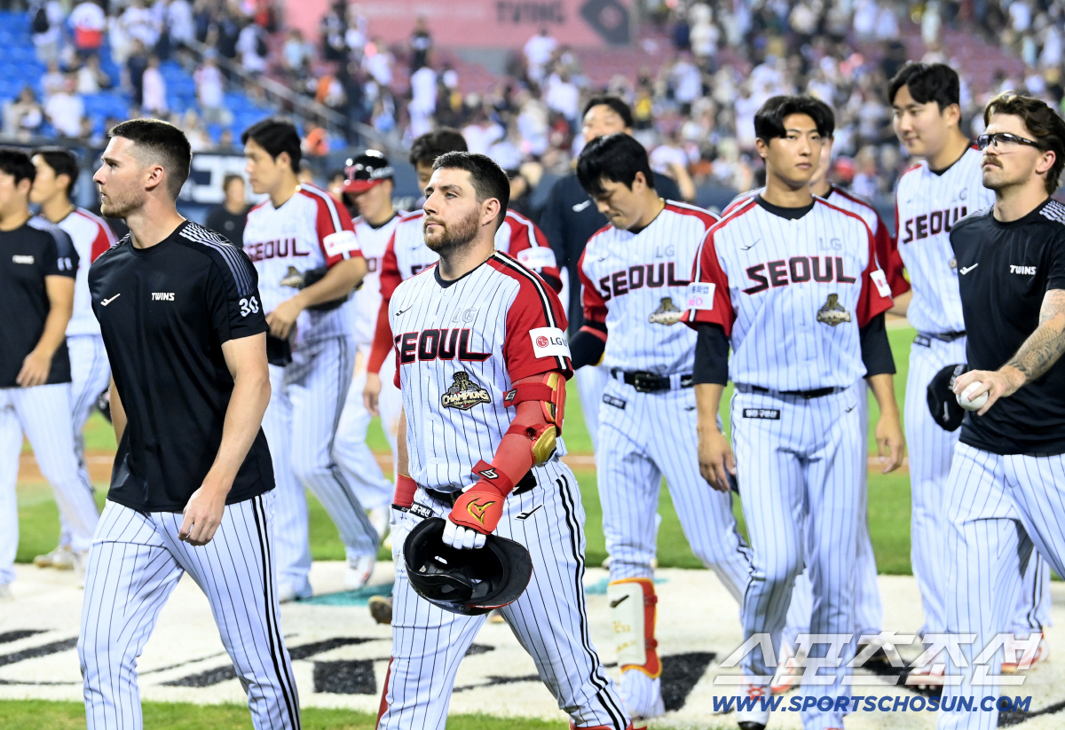 '충격 <b>6연패</b>' 1위 <b>LG</b>의 고속 추락, 이대로면 3위도 위태롭다…NC는 3<b>연패</b>...