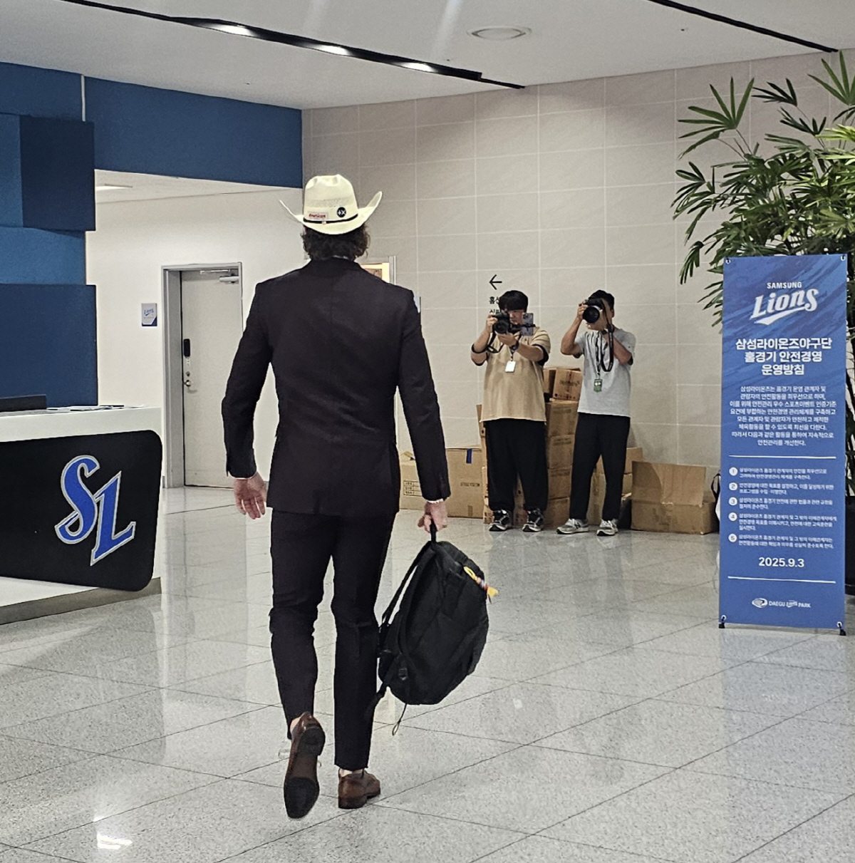 다시 카우보이 정장 '수호신' 모드로… 1.5경기 차 쫓기는 삼성, <b>페덱</b>이...