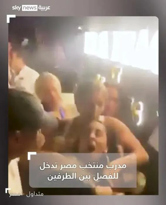 '메시팀 승부조작 주장' 하산 감독, 아내들 머리채 잡고 난투극에 이혼...