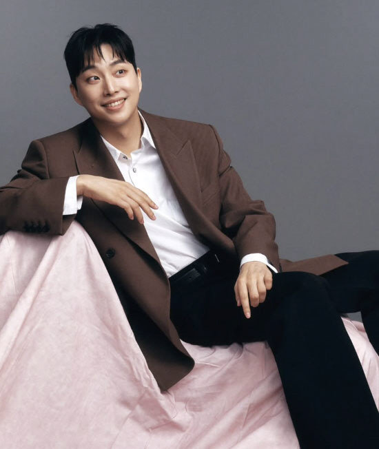성난 여론에 직격탄...'<b>낙상</b>영상 파문' <b>박위</b>, 강연 이어 콘서트도 무산...