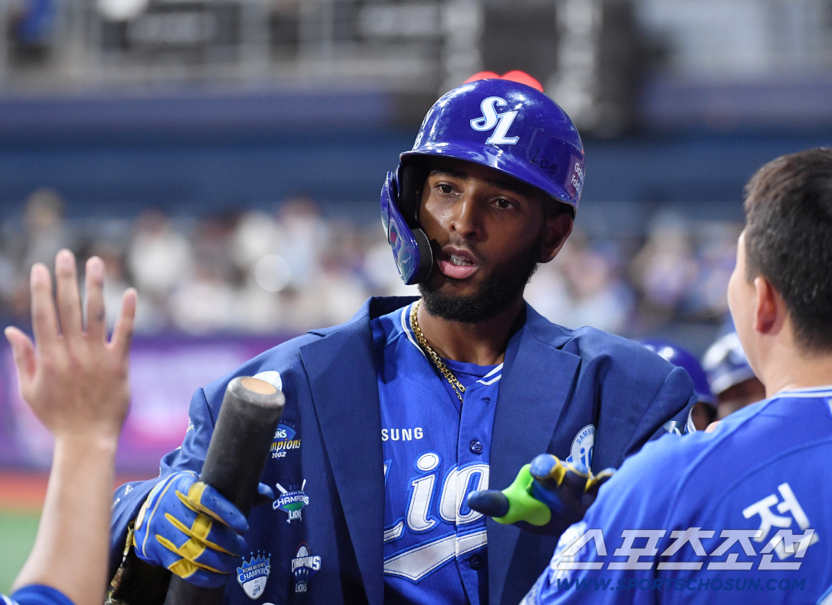 '디아즈 만루포+장단 20안타 폭발' <b>삼성</b>, 키움 15대2로 대파하고 <b>4연승</b>…...
