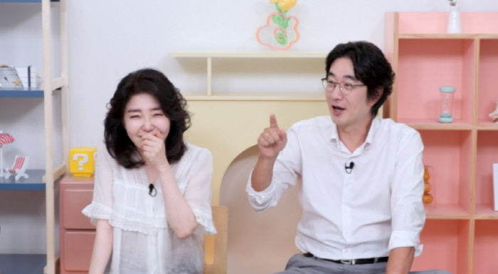 <b>여에스더</b><b>홍혜걸</b>, 94일 만에 <b>결혼</b>했는데…"33년간 키스한 적 없어"