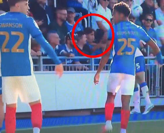 경기중 아이 목 조른 <b>축구선수</b> 대충격! 아동 학대 경찰조사 '<b>양민혁</b> 뛰...