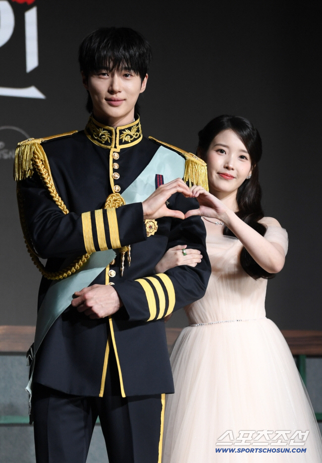<b>변우석</b>, 촬영장서 대놓고 <b>아이유</b> 소환…"같이 레벨업 하자" 센스 인증