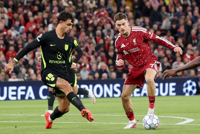 epa13226402 Florian Wirtz (R) of Liverpool in action against Marc Pubil of Atletico during the UEFA Champions League league phase match Liverpool FC against Atletico Madrid, in Liverpool, Britain, 09 September 2026. EPA/ADAM VAUGHAN