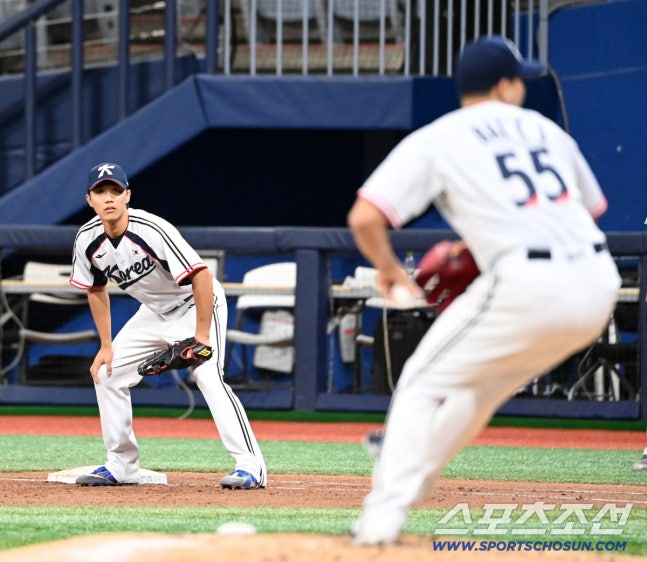 17일 고척스카이돔에서 열린 2026 아이치 나고야 아시안게임 야구대표팀과 상무의 연습경기. 3회초 1루수로 나선 이재현의 모습. 고척=허상욱 기자wook@sportschosun.com/2026.09.17/